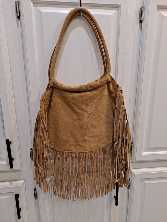 Newport News Handbags - Newport News Easy Style Vintage Tan Suede Fringe Shoulder Bag Boho Saddlebag